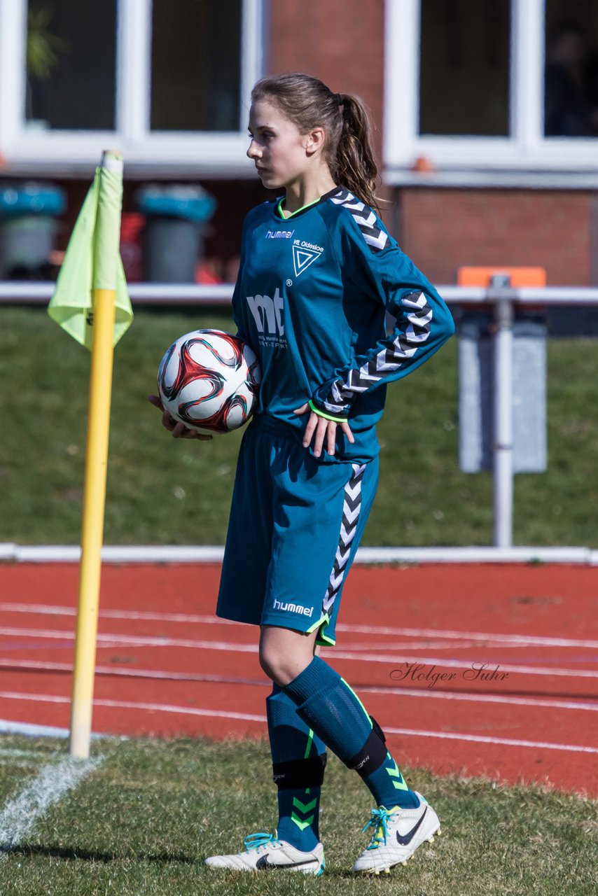 Bild 352 - B-Juniorinnen VfL Oldesloe - Krummesser SV _ Ergebnis: 4:0